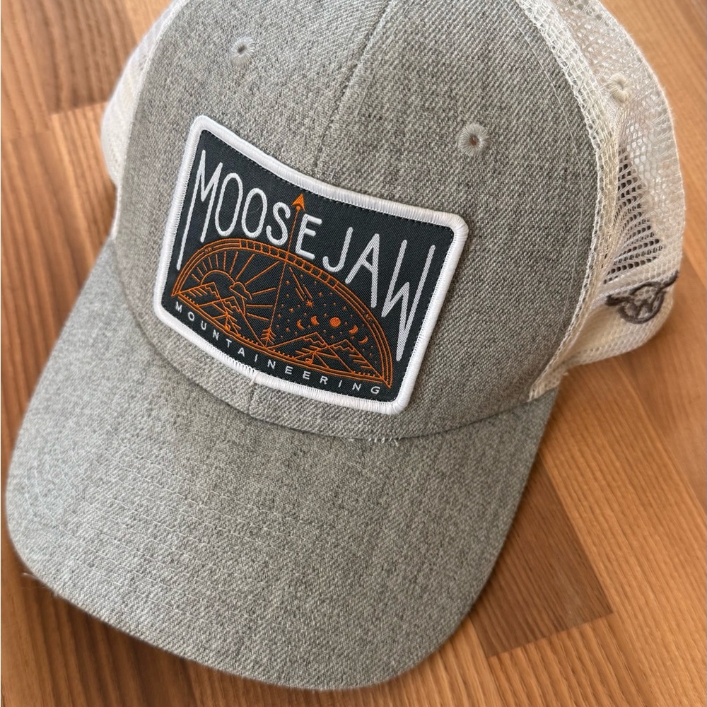 Moosejaw Gray Mesh Back Trucker Hat